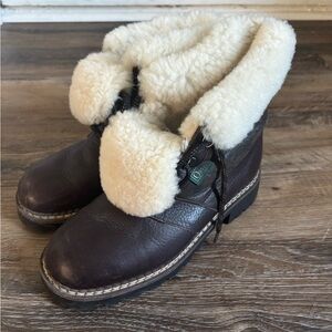 Orvis Women’s Cozy Shearling-Lined Leather Boots 8